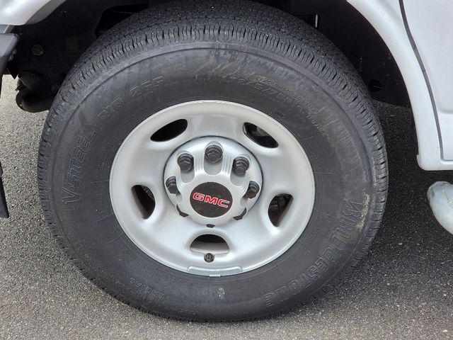 2024 GMC Savana Cargo RWD 2500 Regular Wheelbase Work Van