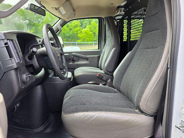 2024 GMC Savana Cargo RWD 2500 Regular Wheelbase Work Van