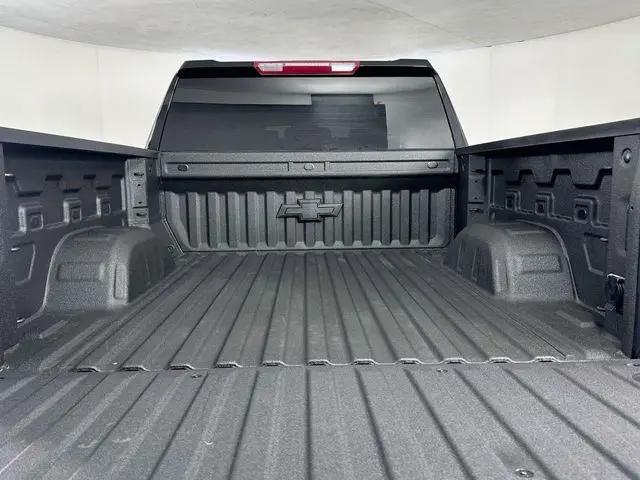 2025 Chevrolet Silverado 1500 2WD Crew Cab Short Bed LT