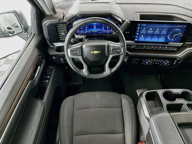 2025 Chevrolet Silverado 1500 2WD Crew Cab Short Bed LT