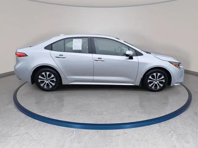 2022 Toyota Corolla Hybrid LE