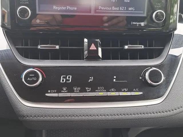 2022 Toyota Corolla Hybrid LE