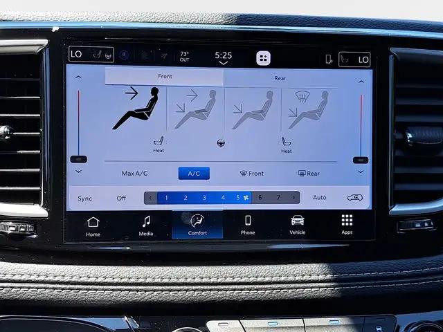 2027 Chrysler Pacifica Select