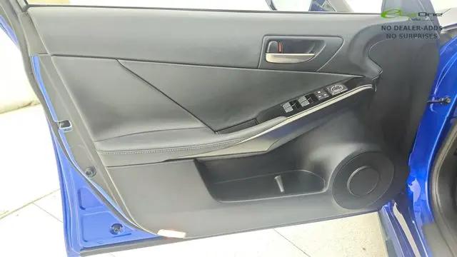 2025 Lexus IS 350 F SPORT Design