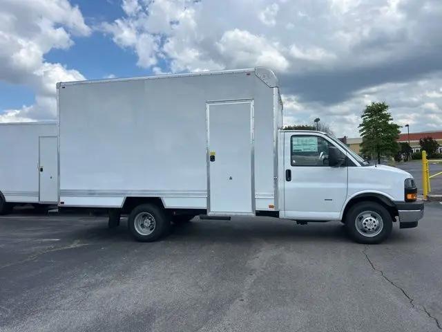 2026 Chevrolet Express Cutaway Work Van