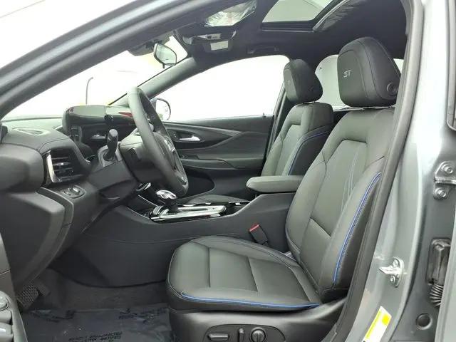 2026 Buick NV Sport Touring FWD
