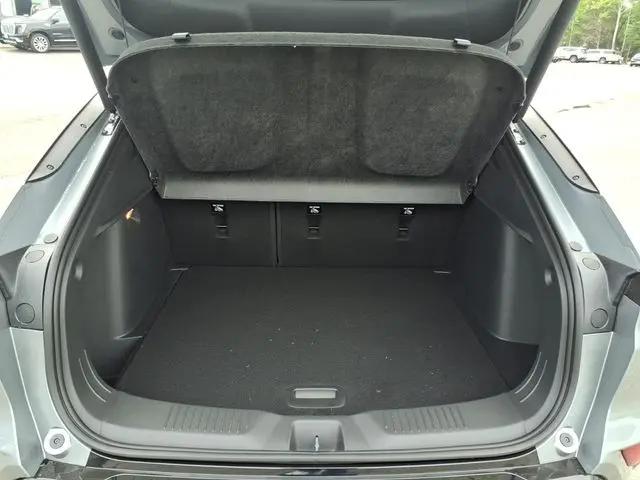 2026 Buick NV Sport Touring FWD