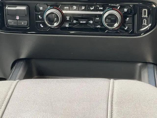 2024 Chevrolet Silverado 3500HD 4WD Crew Cab Long Bed LTZ