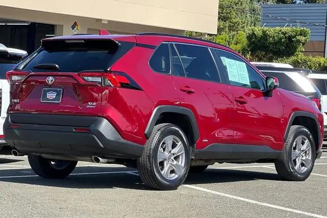 2025 Toyota RAV4 Hybrid XLE