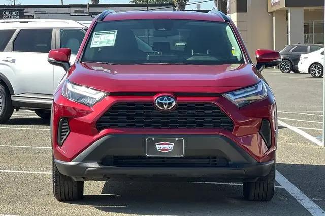 2025 Toyota RAV4 Hybrid XLE