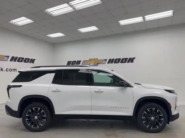 2026 Chevrolet Traverse FWD LT