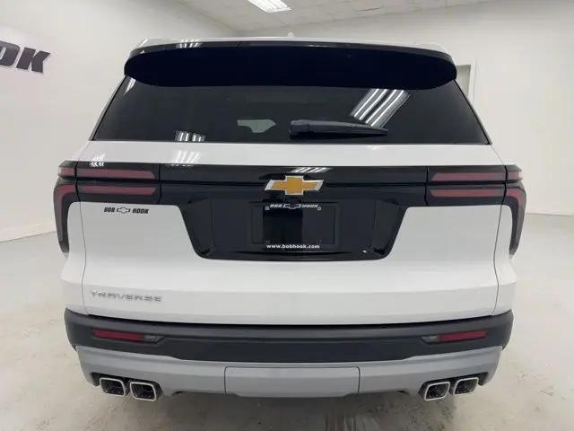 2026 Chevrolet Traverse FWD LT