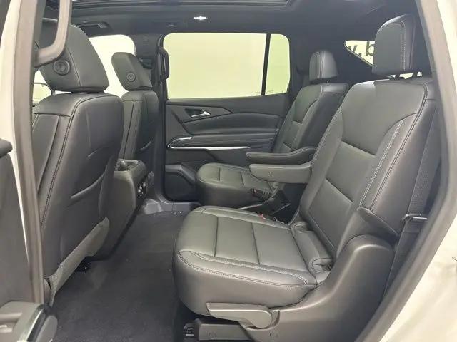 2026 Chevrolet Traverse FWD LT
