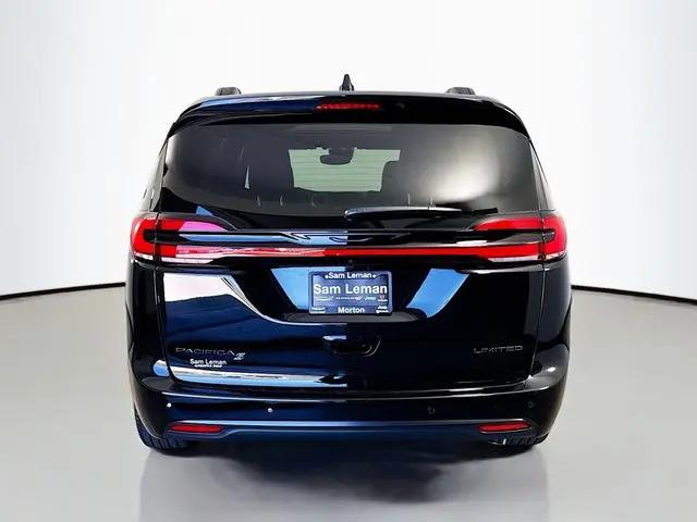 2027 Chrysler Pacifica Limited