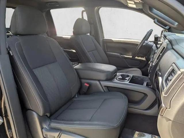 2019 Nissan Titan SV