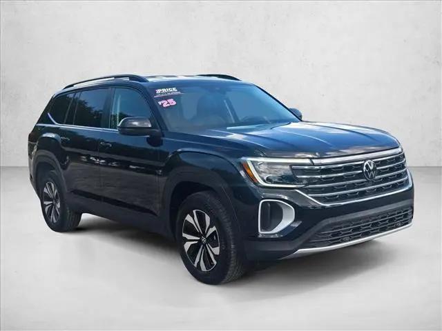 2025 Volkswagen Atlas 2.0T SE