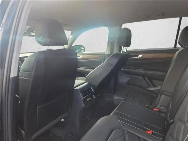 2025 Volkswagen Atlas 2.0T SE