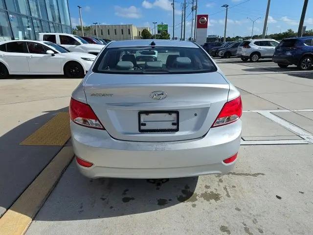 2016 Hyundai Accent SE