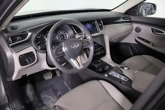 2023 INFINITI QX50 LUXE