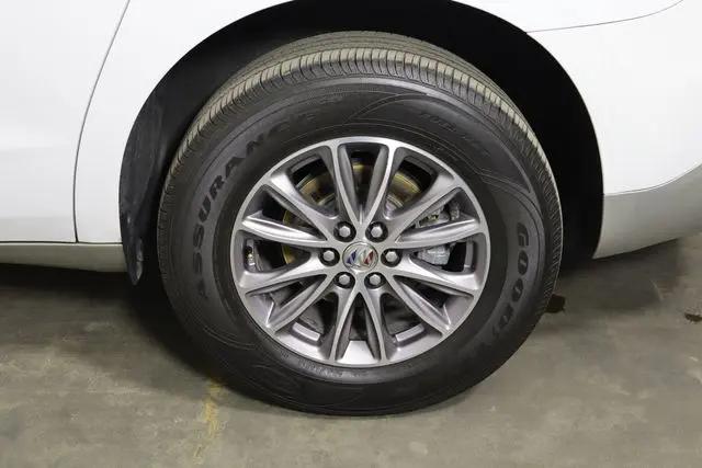 2023 Buick Enclave Essence FWD