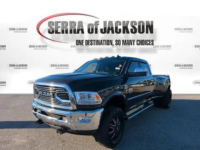 2017 Ram 3500 Laramie Longhorn Crew Cab 4x4 8' Box