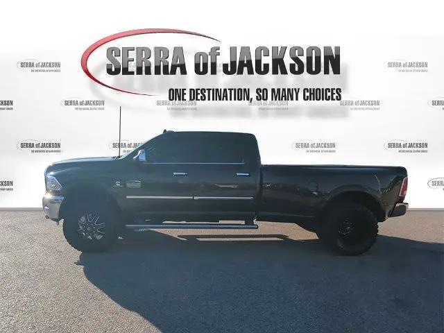 2017 Ram 3500 Laramie Longhorn Crew Cab 4x4 8' Box