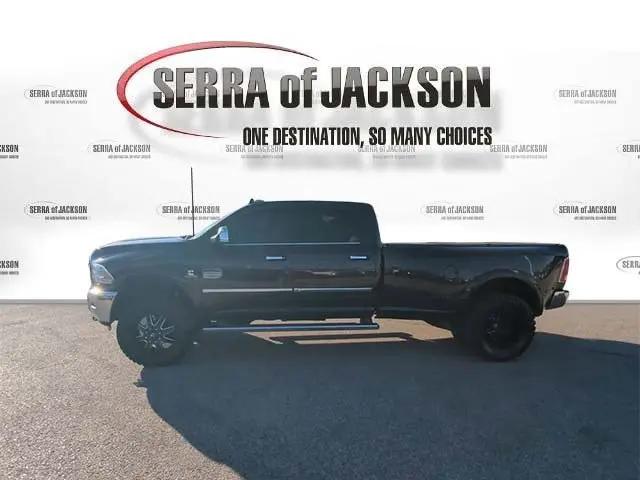 2017 Ram 3500 Laramie Longhorn Crew Cab 4x4 8' Box