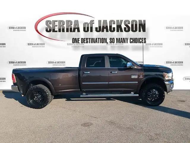 2017 Ram 3500 Laramie Longhorn Crew Cab 4x4 8' Box