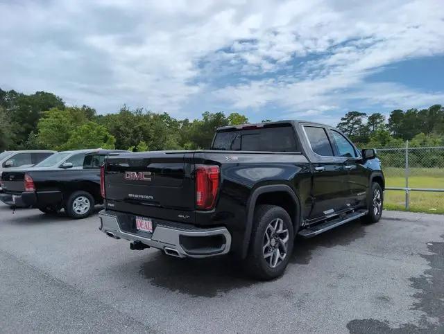 2023 GMC Sierra 1500 4WD Crew Cab Short Box SLT
