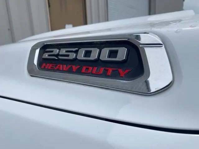 2022 Ram 2500 Big Horn Crew Cab 4x4 8' Box