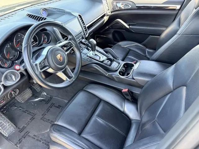 2018 Porsche Cayenne Cayenne