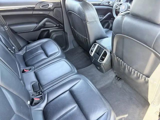 2018 Porsche Cayenne Cayenne