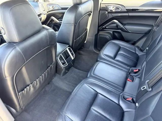 2018 Porsche Cayenne Cayenne