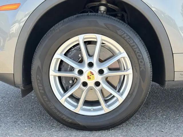 2018 Porsche Cayenne Cayenne