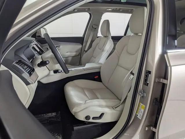 2024 Volvo XC90 Recharge T8 Plus 6-Seater