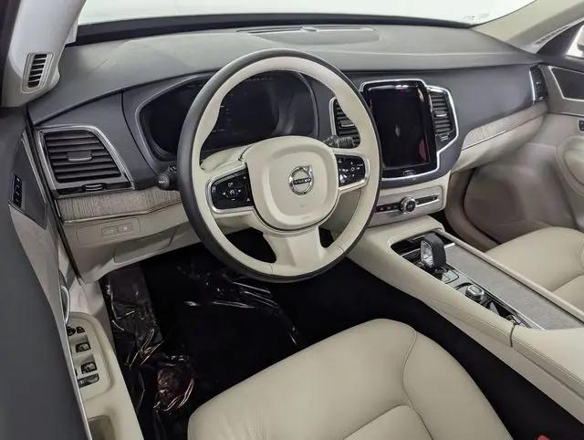 2024 Volvo XC90 Recharge T8 Plus 6-Seater