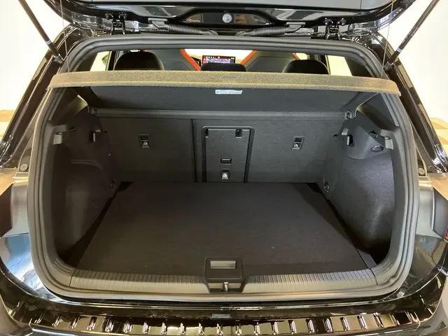 2026 Volkswagen Golf GTI SE
