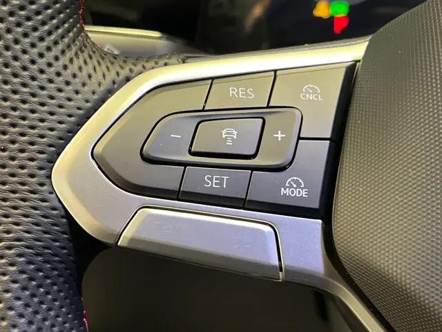 2026 Volkswagen Golf GTI SE