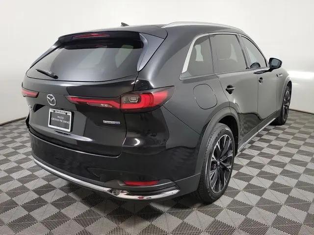 2024 Mazda X-90 Premium Plus