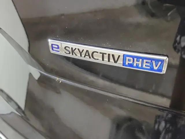 2024 Mazda X-90 Premium Plus