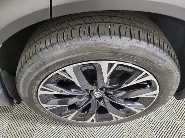 2024 Mazda X-90 Premium Plus