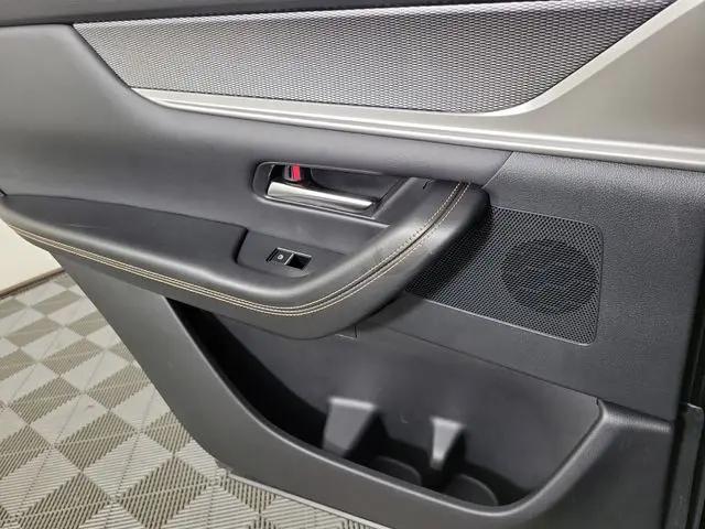 2024 Mazda X-90 Premium Plus