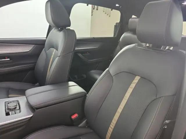 2024 Mazda X-90 Premium Plus