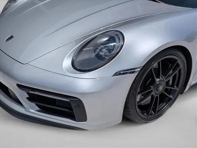 2024 Porsche 911 Carrera 4 GTS