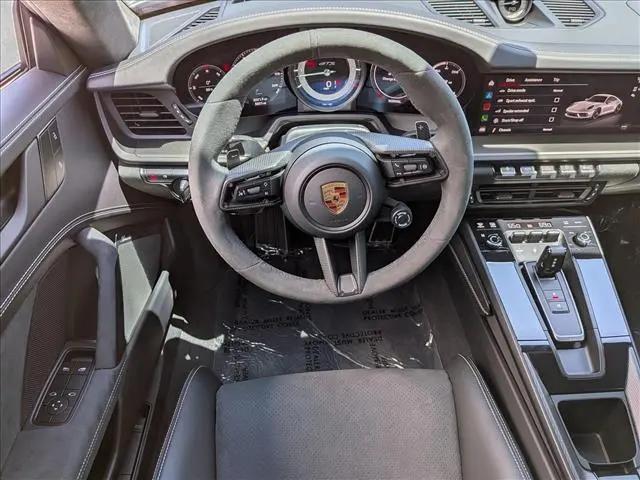 2024 Porsche 911 Carrera 4 GTS