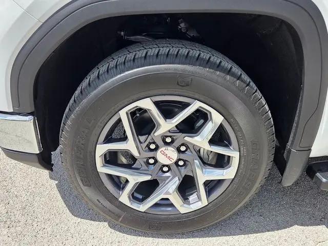 2026 GMC Sierra 1500 Crew Cab, Short Bed, SLT, 4WD