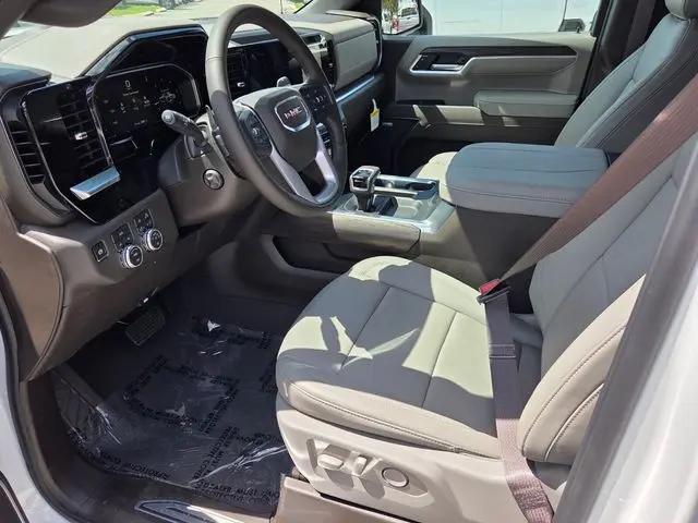 2026 GMC Sierra 1500 Crew Cab, Short Bed, SLT, 4WD