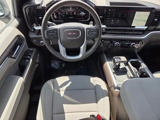 2026 GMC Sierra 1500 Crew Cab, Short Bed, SLT, 4WD