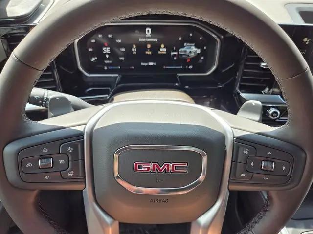 2026 GMC Sierra 1500 Crew Cab, Short Bed, SLT, 4WD