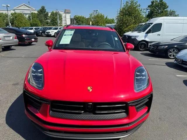 2026 Porsche Macan Macan